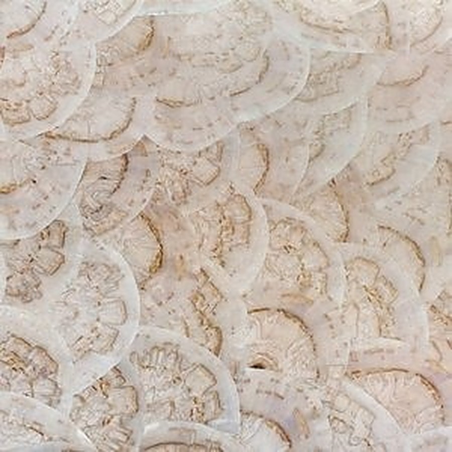 Satin Stone - išskirtinis lukštas