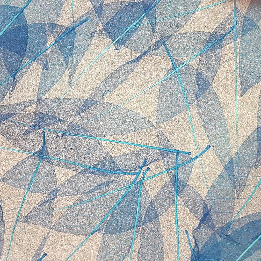 SKELETTBLATTLA BLAU - Organoid danga